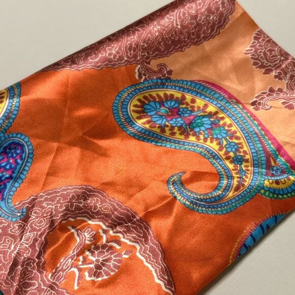Vibrant Paisley and Leopard Print Scarf G19 - Picture 4 of 5